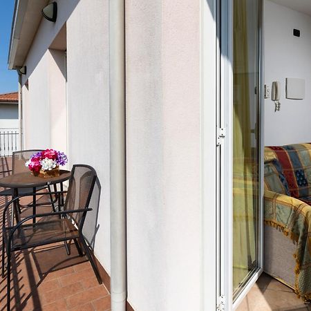 Residence Tre Trilo&Suites リミニ エクステリア 写真