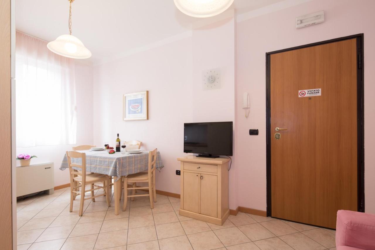 Residence Tre Trilo&Suites リミニ エクステリア 写真