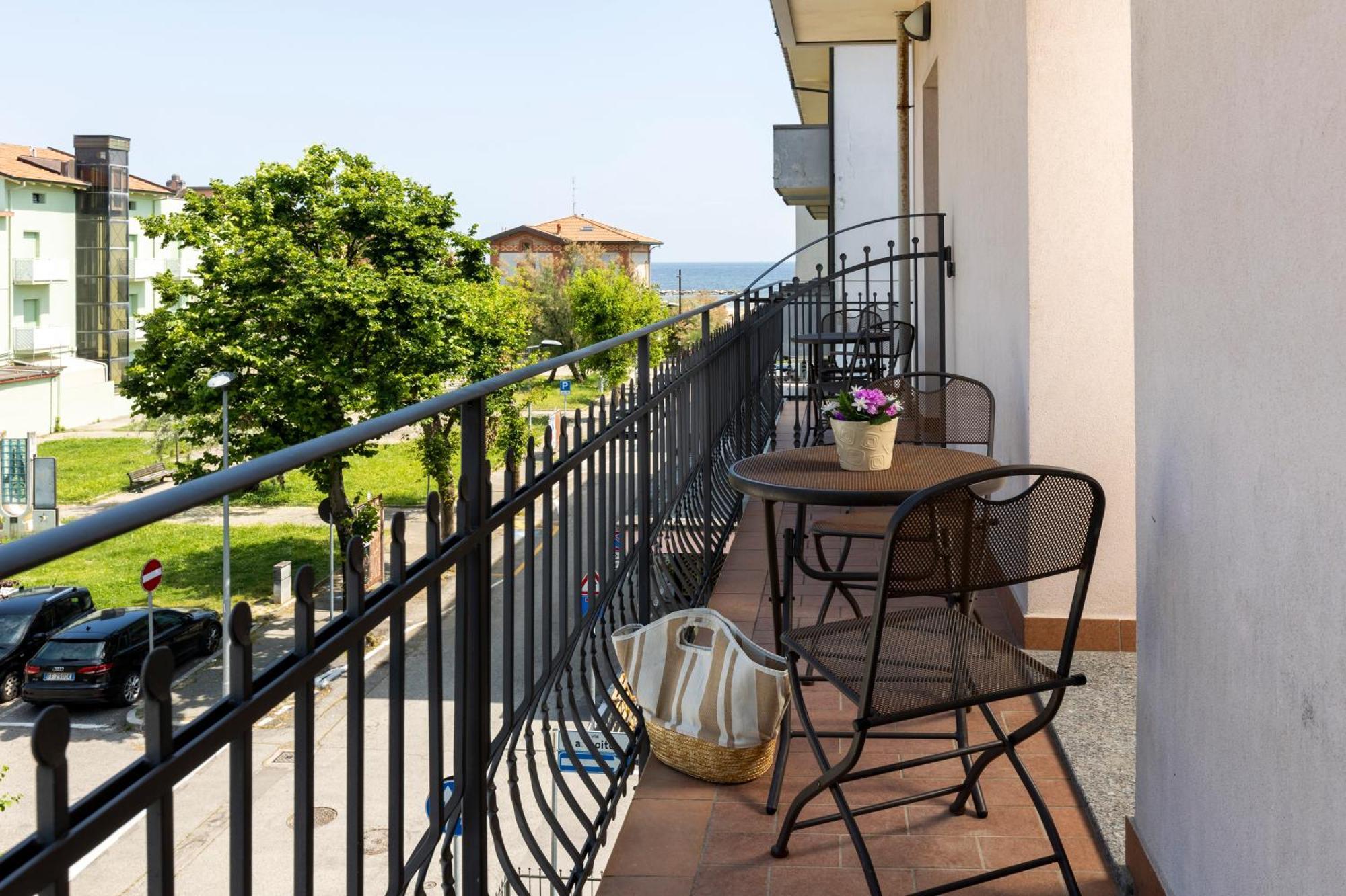Residence Tre Trilo&Suites リミニ エクステリア 写真